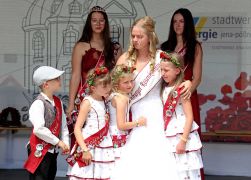 Dornburg Krohnt Neue Rosenkoenigin 13